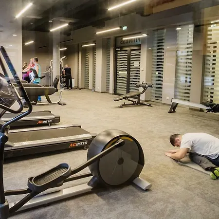 Polanki Park Nemo アパート *