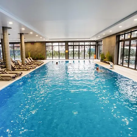 Polanki Park Nemo アパート *